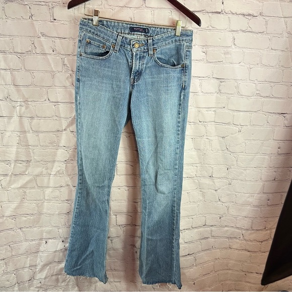 Levi's super low 518 straight bootcut Jeans raw hem sz 7 Long boho western - Picture 1 of 10